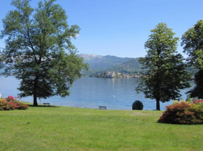 LAGNA appartamento con spiaggia lago d'Orta